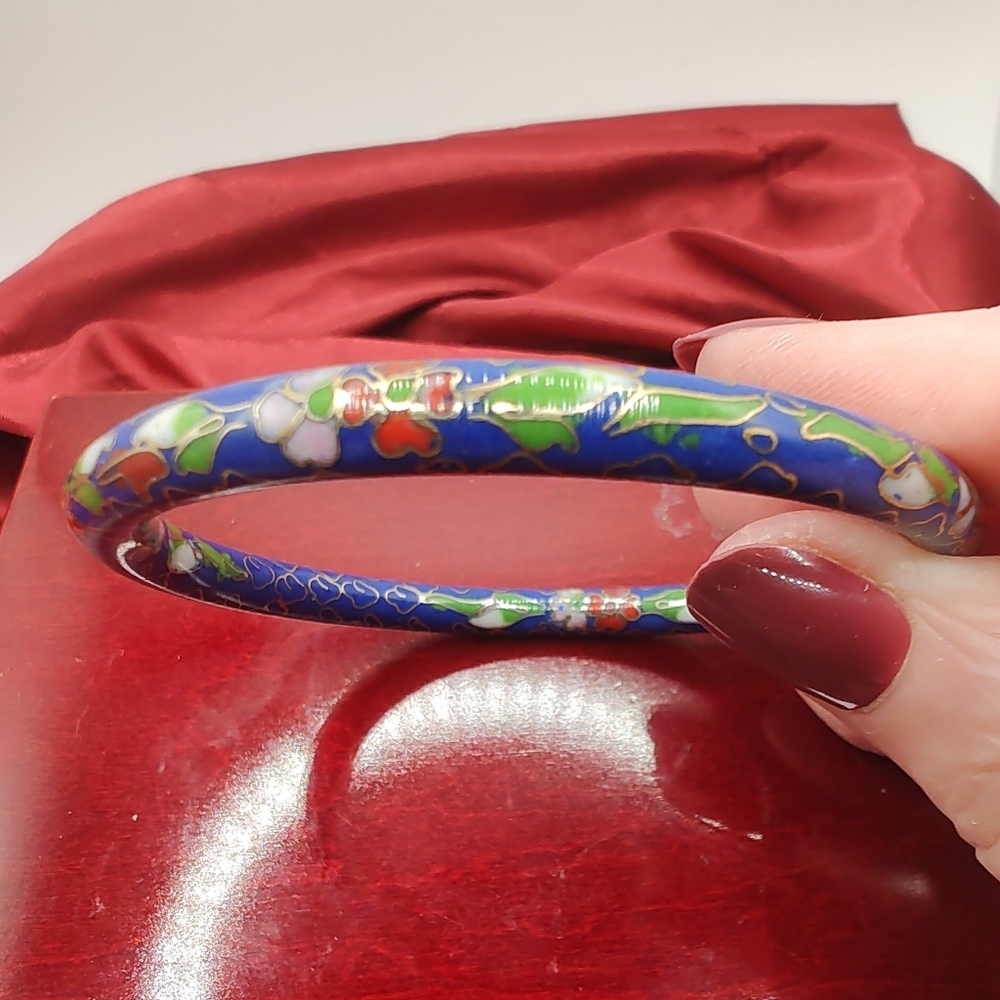 Beautiful Vintage Blue Cloisonne Bangle Size 7 and 3/4